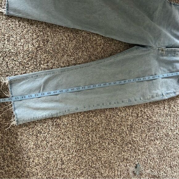 Zara Women’s Light Wash Denim Button Fly Jeans Size 10 Jagged Hem - Picture 10 of 11